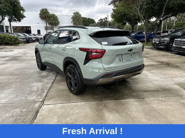 Used 2026 Chevrolet Trax LS FWD image 34