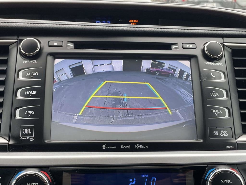 Used 2019 Toyota Highlander Limited FWD image 39
