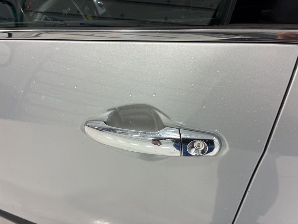 Used 2015 Chevrolet Equinox LT FWD image 18