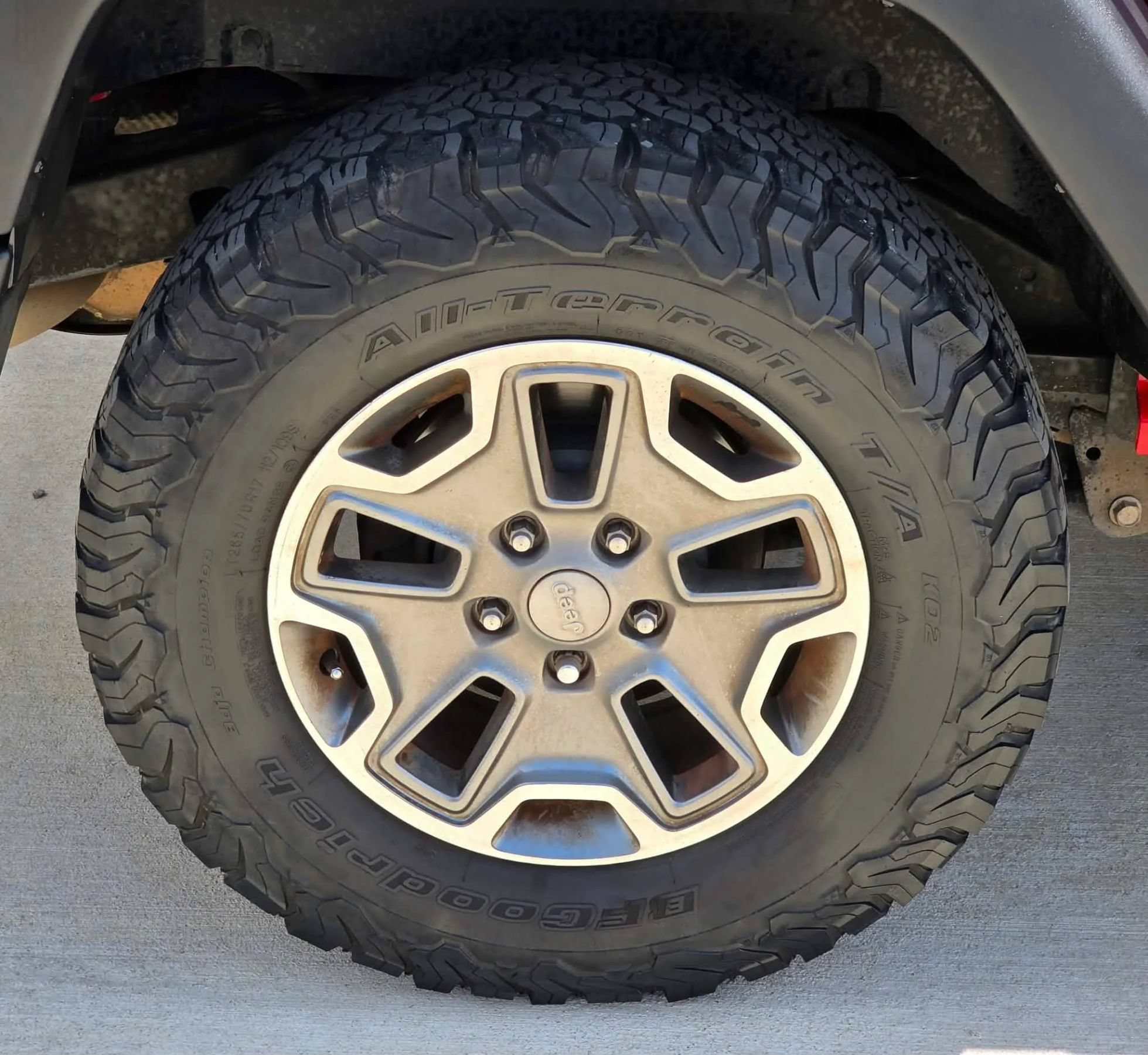 Used 2010 Jeep Wrangler Unlimited Sport AWD/4WD image 27