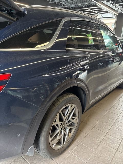 Used 2023 Genesis GV70 2.5T w/ Advanced Package AWD/4WD image 5