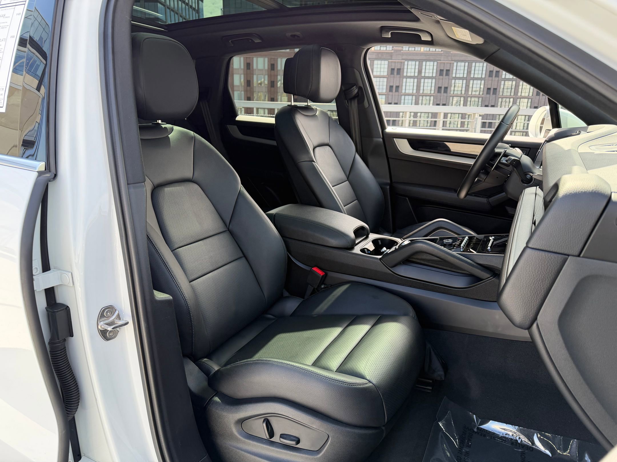 Certified 2024 Porsche Cayenne image 20