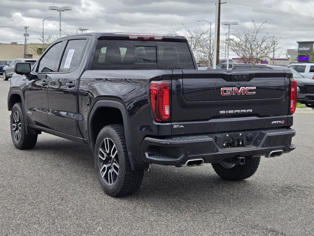 Used 2025 GMC Sierra 1500 AT4 w/ Technology Package AWD/4WD image 12