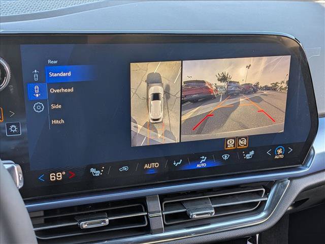 New 2026 Chevrolet Equinox EV LT AWD/4WD image 13