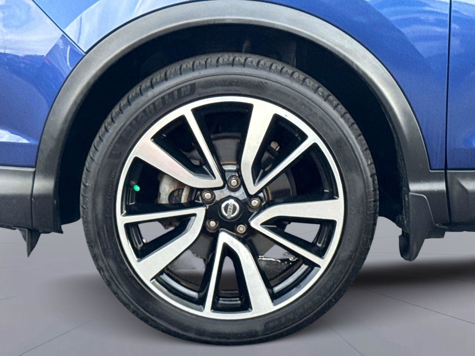 Used 2018 Nissan Rogue Sport SL w/ SL Premium Package FWD image 10