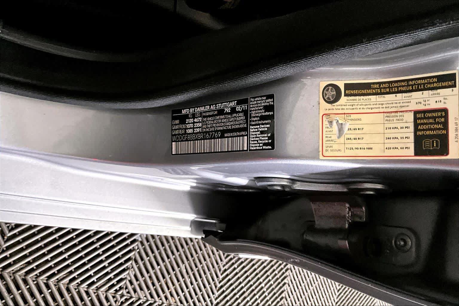 Used 2011 Mercedes-Benz C 300 4MATIC Sedan image 31