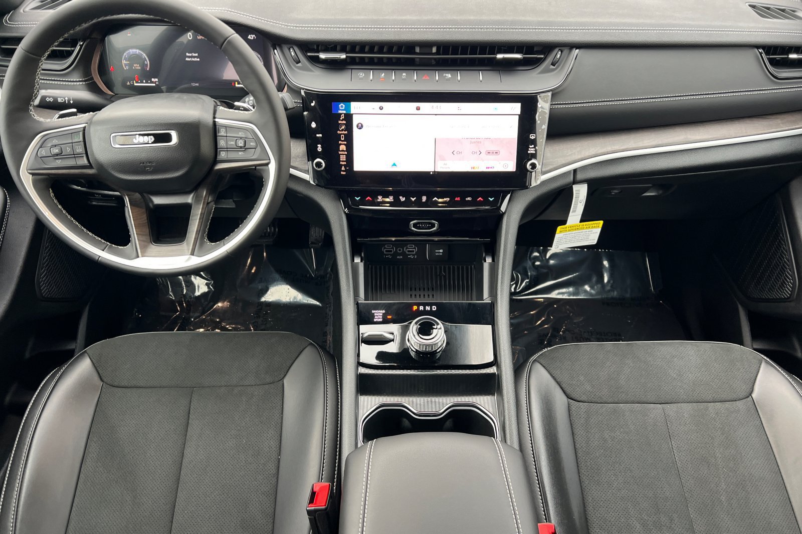 New 2026 Jeep Grand Cherokee Altitude AWD/4WD image 4