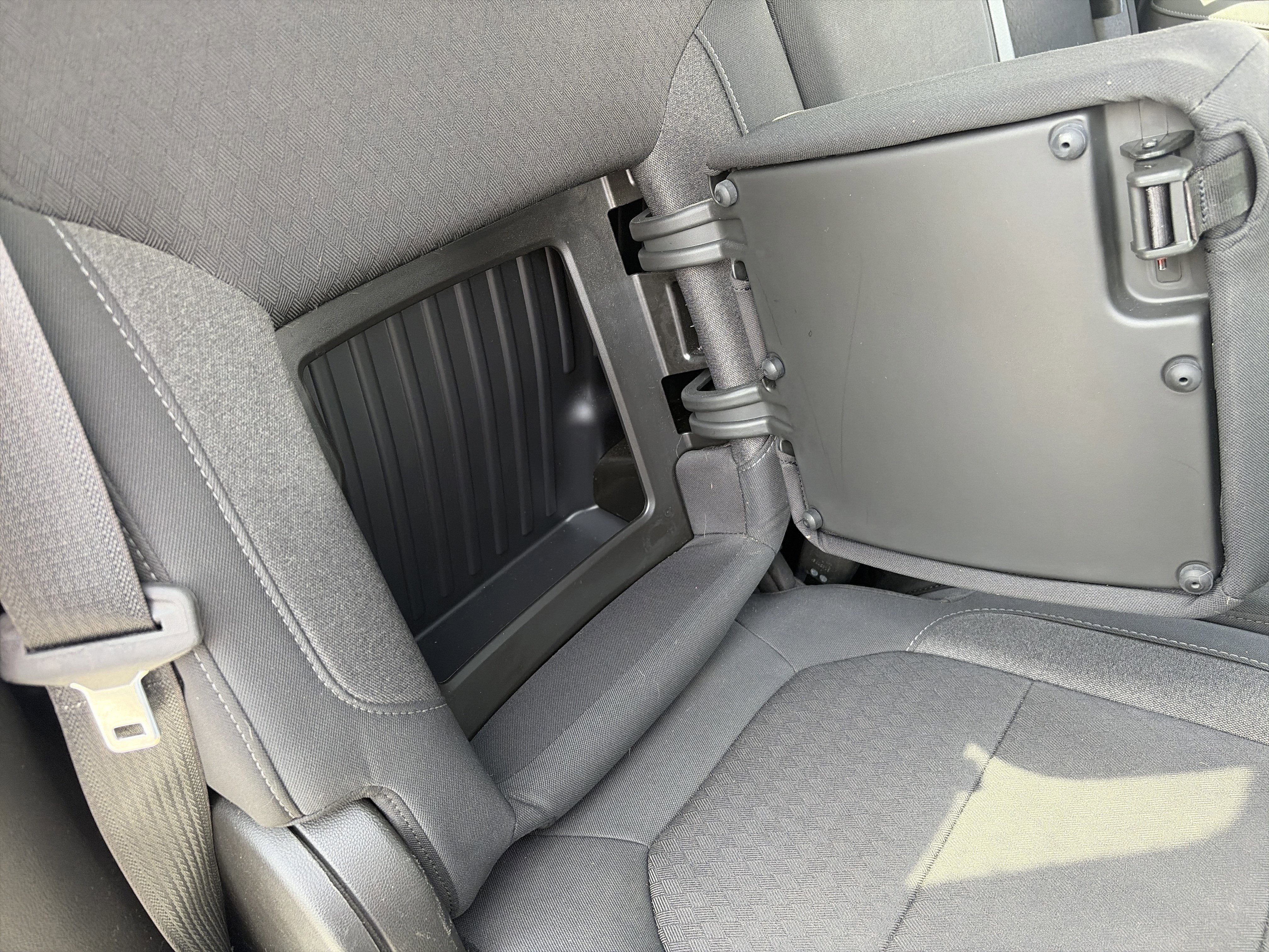 Used 2020 GMC Sierra 1500 Elevation image 39