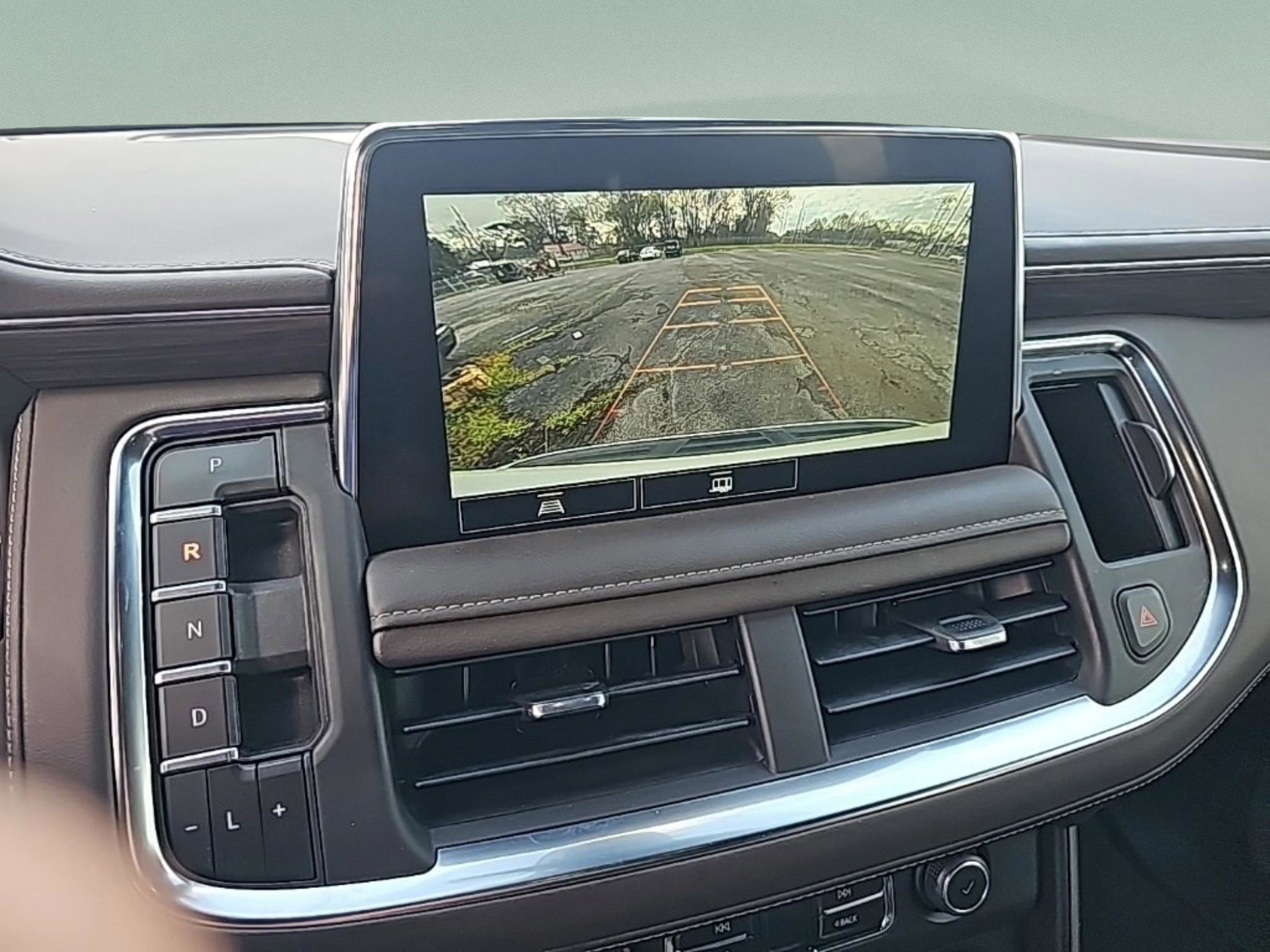 Used 2021 Chevrolet Suburban Z71 w/ Rear Media and Nav Package image 25