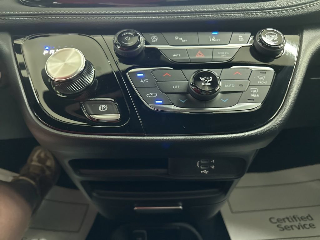 New 2027 Chrysler Pacifica Select FWD image 41