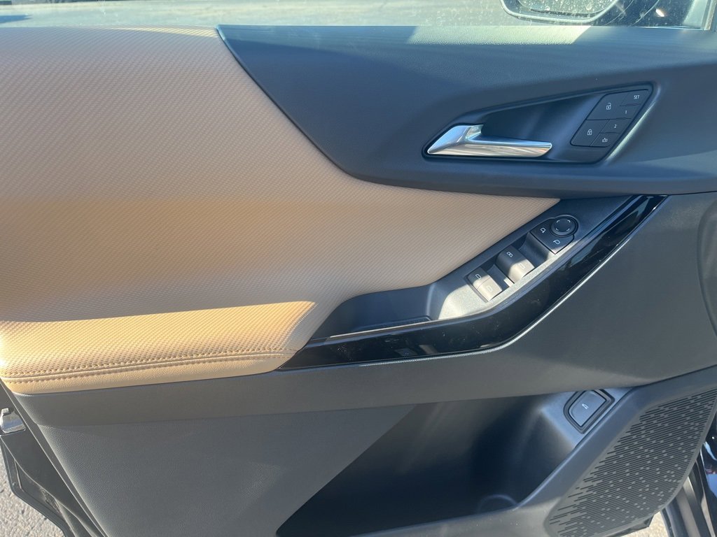 New 2026 Chevrolet Equinox ACTIV w/ Convenience Package III image 12