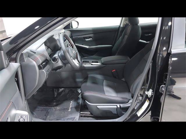 Used 2025 Nissan Sentra SR w/ Midnight Edition FWD image 19