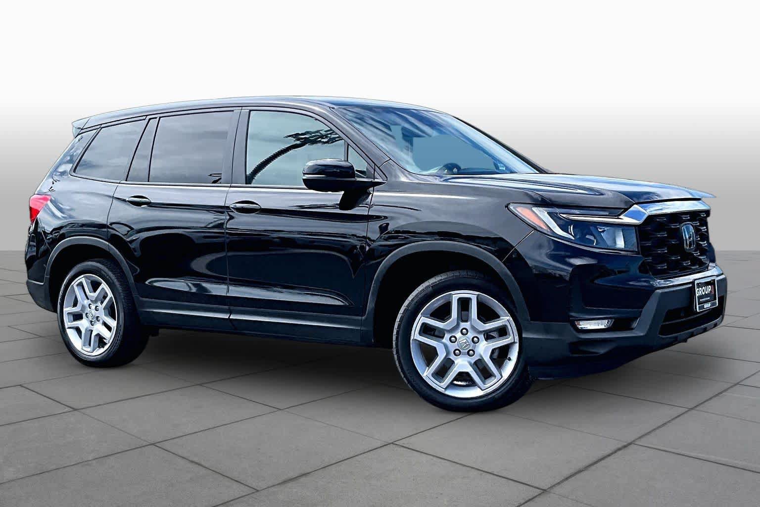 Used 2024 Honda Passport EX-L image 3