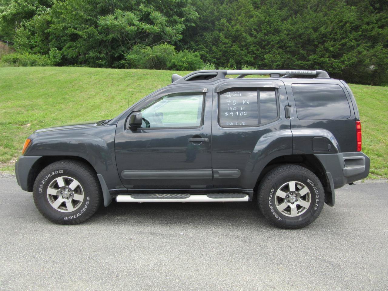 Used 2011 Nissan Xterra PRO-4X AWD/4WD image 6