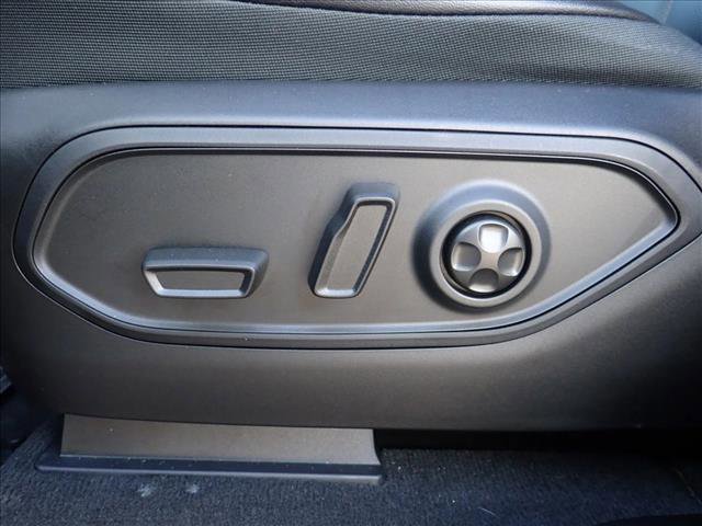 New 2026 Jeep Grand Cherokee Limited w/ Luxury Tech Group II image 14