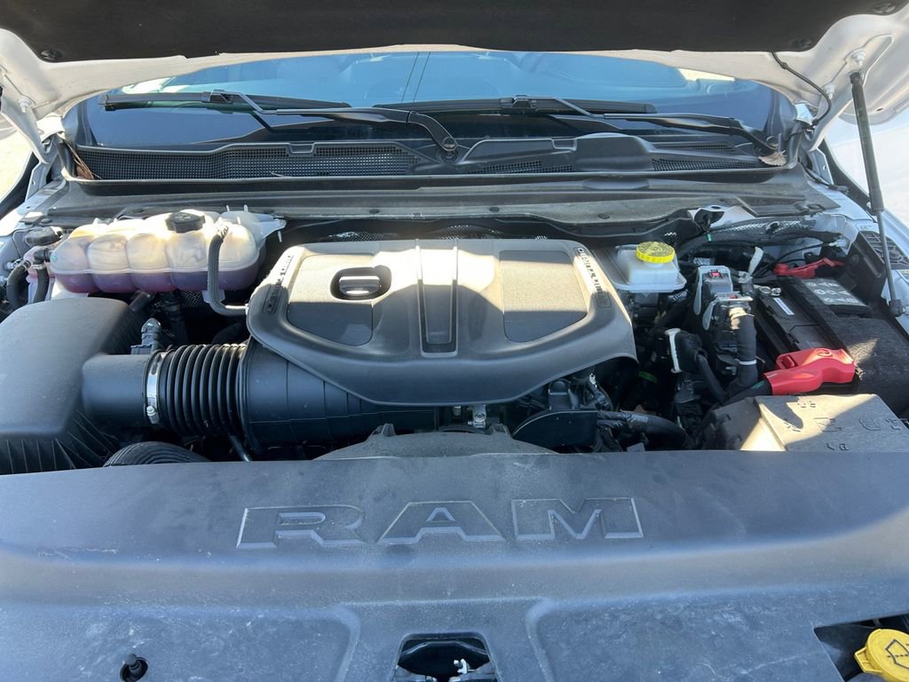 Used 2025 RAM 1500 Laramie image 16