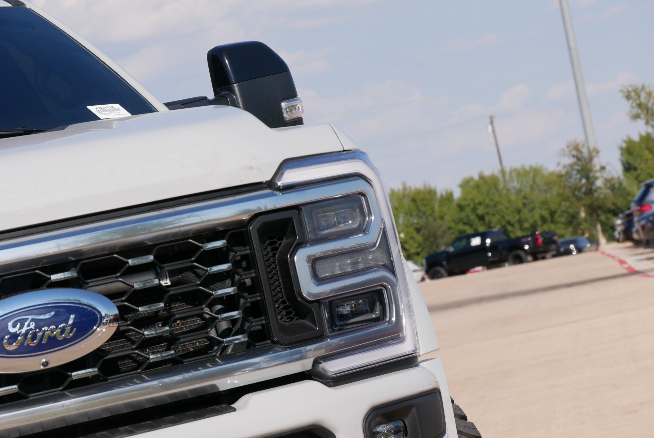 Used 2025 Ford F450 Platinum w/ FX4 Off-Road Package AWD/4WD image 9