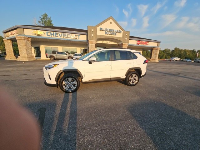 Used 2023 Toyota RAV4 LE image 38