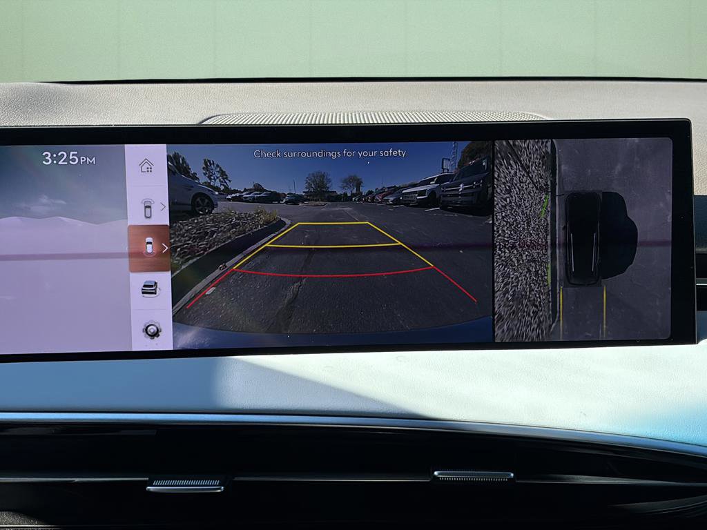 Certified 2026 Genesis GV70 2.5T Advanced image 31