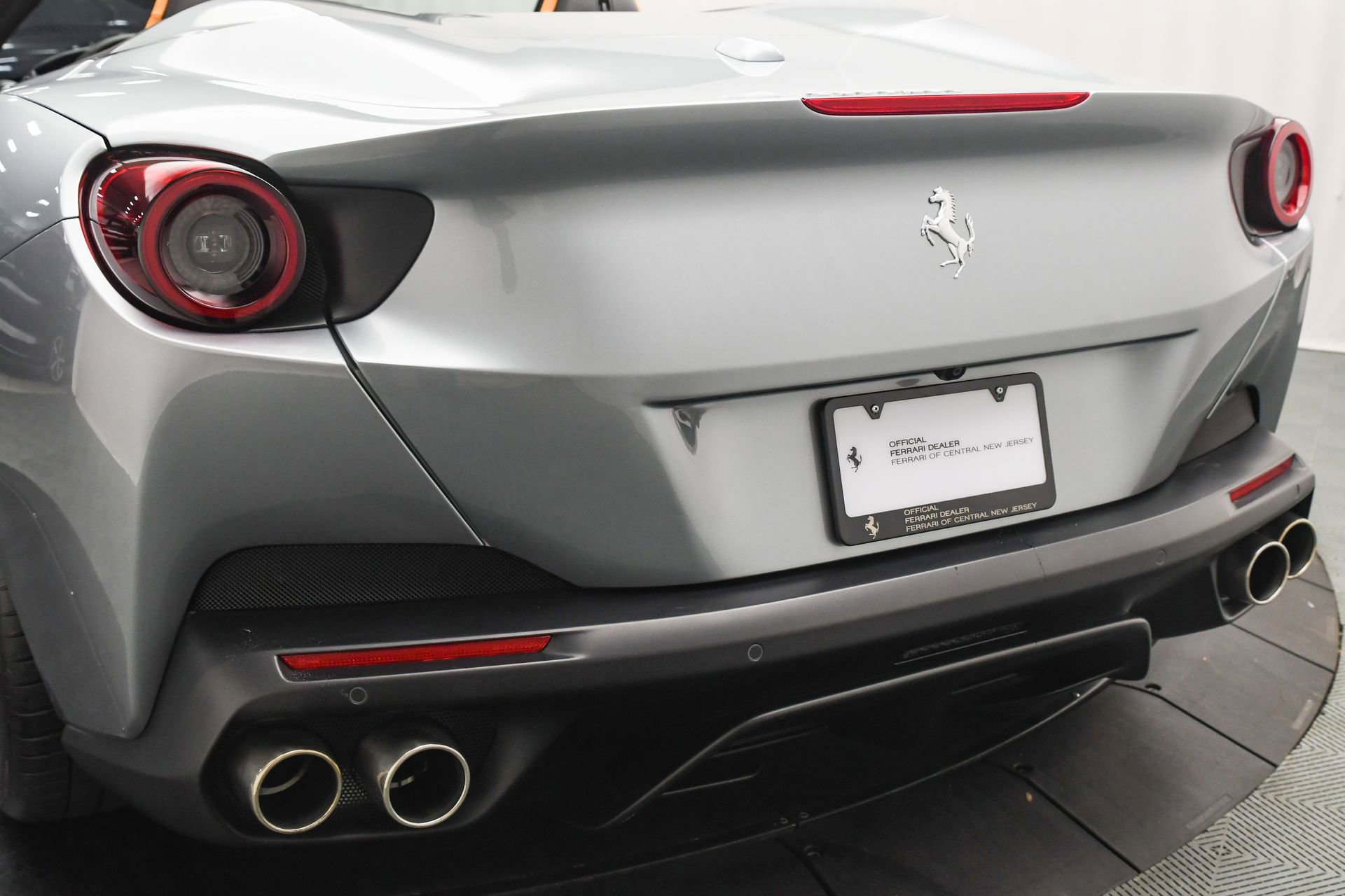Used 2019 Ferrari Portofino image 22