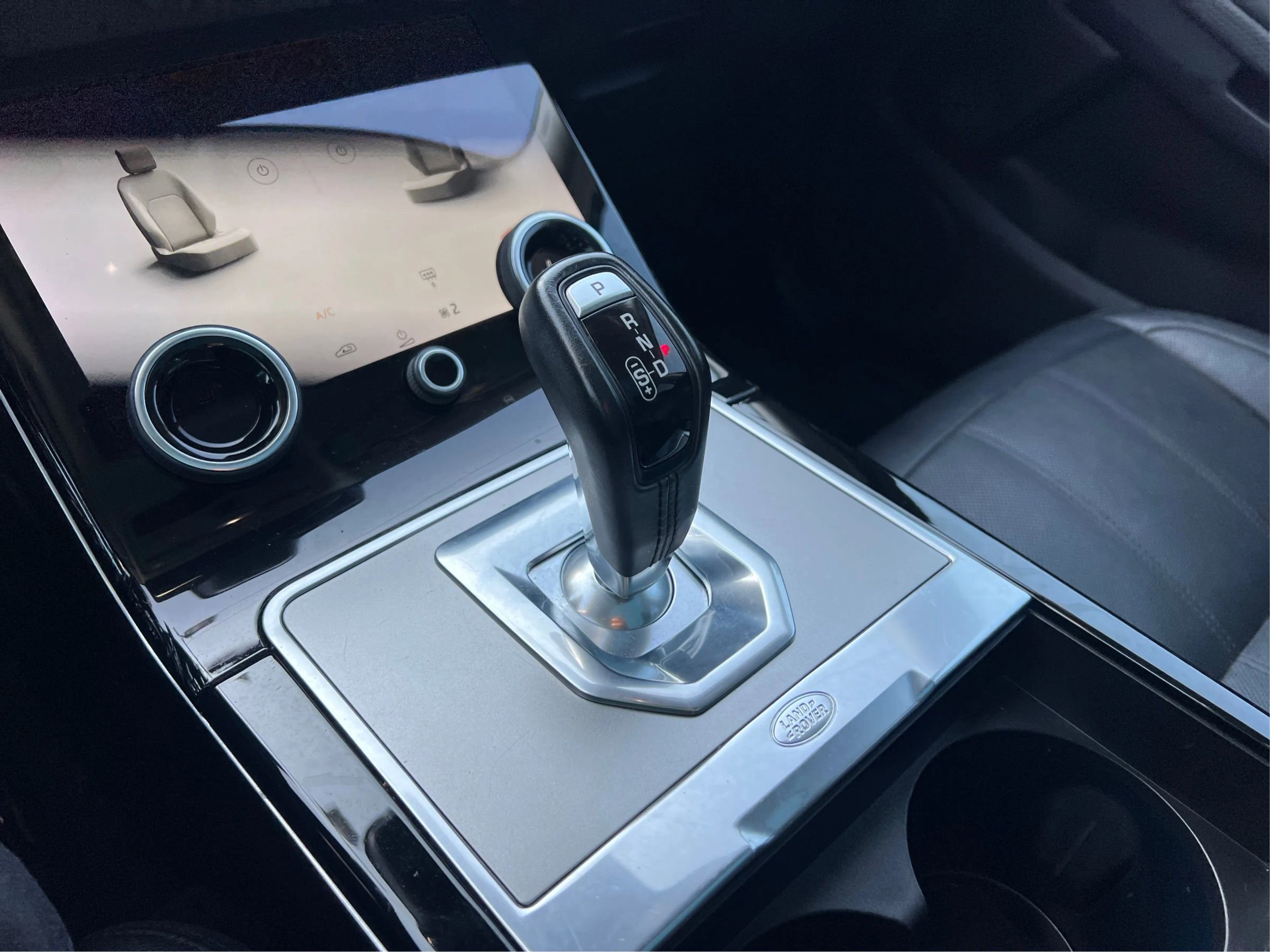 Used 2023 Land Rover Range Rover Evoque S image 33