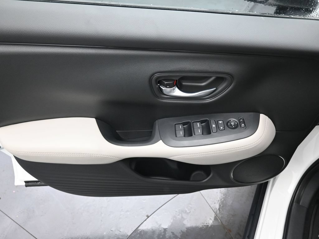 New 2026 Honda HR-V LX image 24