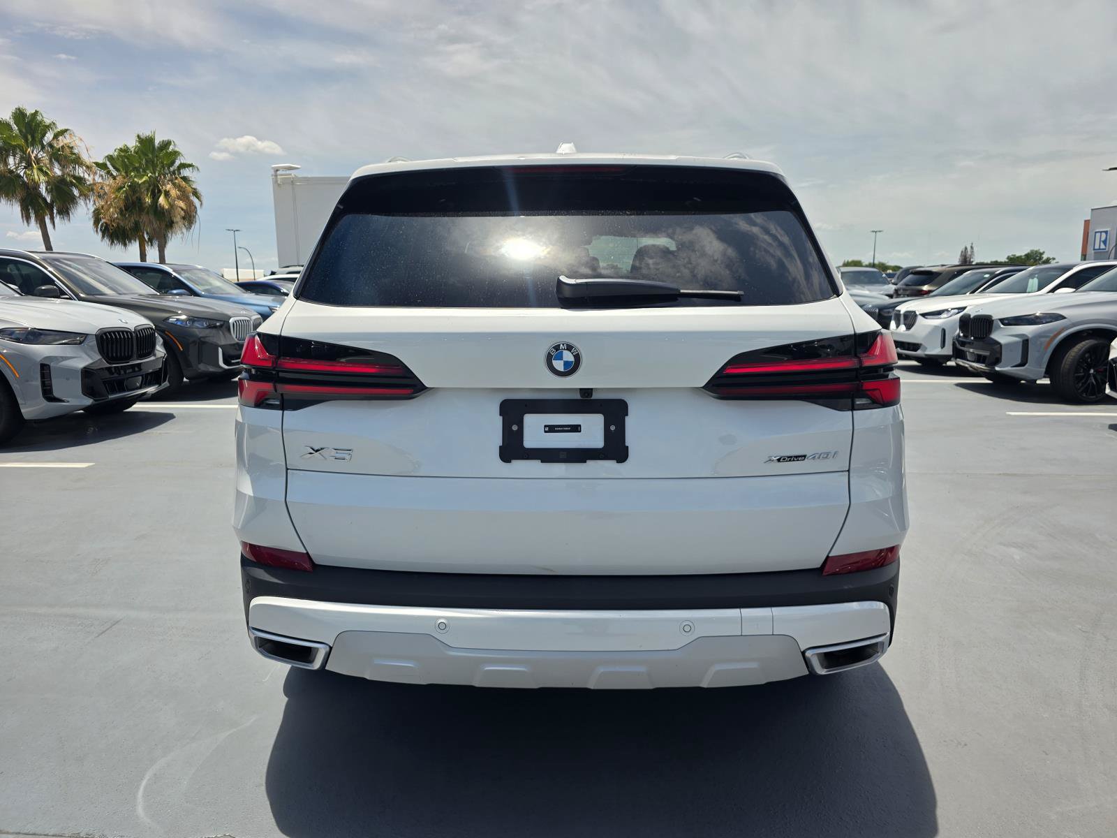 New 2026 BMW X5 xDrive40i w/ Premium Package AWD/4WD image 4