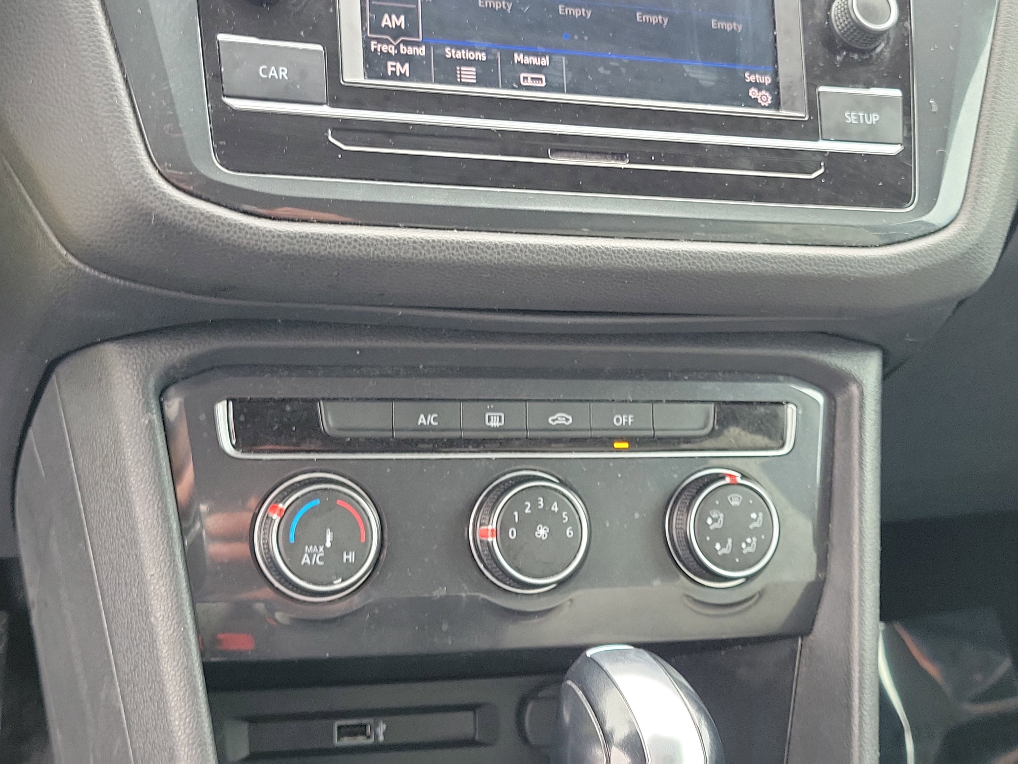 Used 2019 Volkswagen Tiguan S w/ Driver Assistance Package image 27