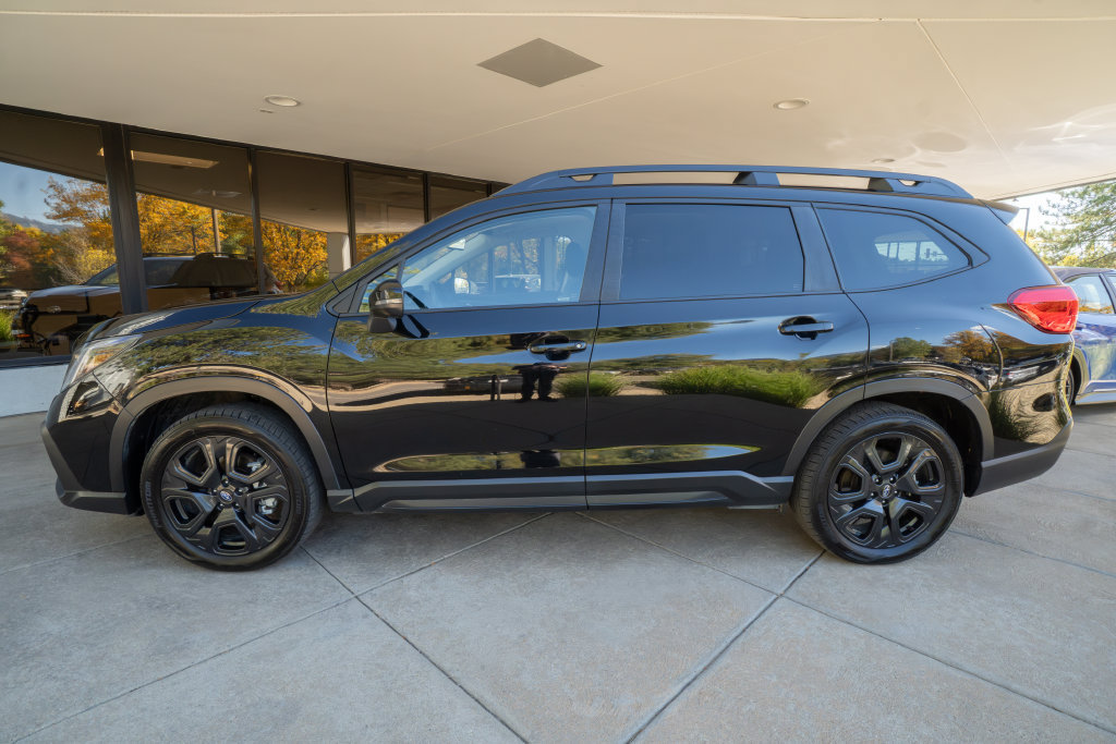 Used 2023 Subaru Ascent Onyx Edition AWD/4WD image 4