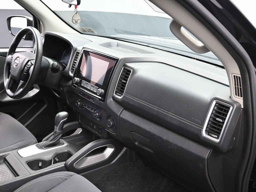 Used 2023 Nissan Frontier SV w/ Tow Package image 28