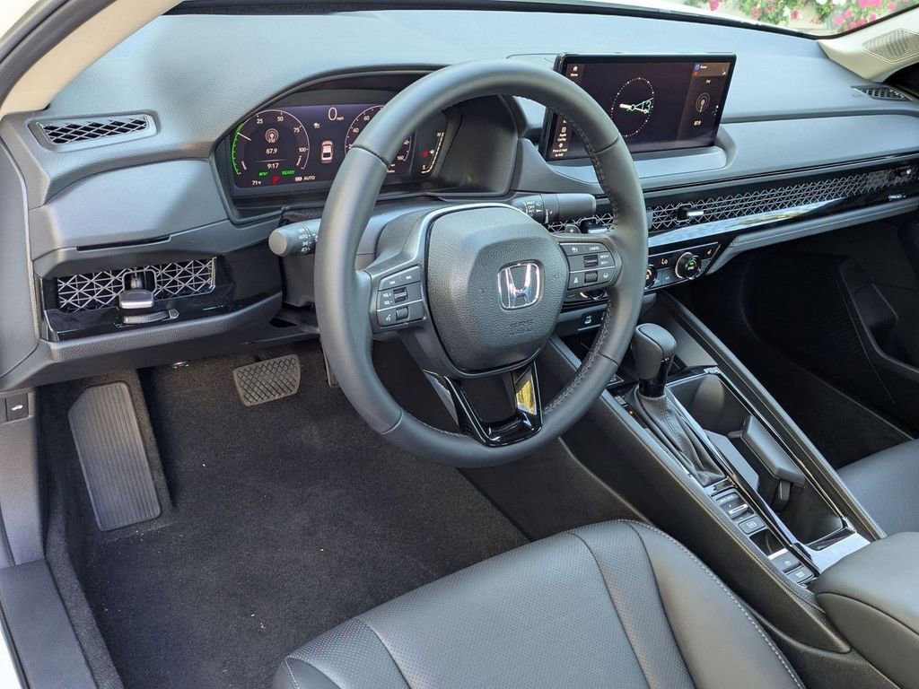 Certified 2025 Honda Accord EX-L image 5