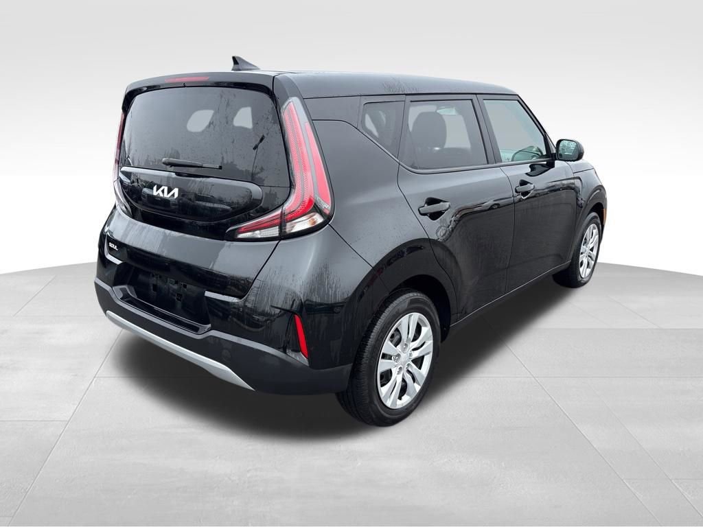 Certified 2023 Kia Soul LX image 6