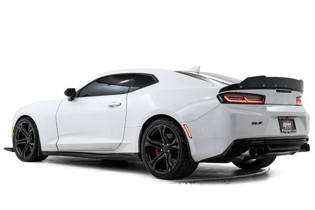 Used 2017 Chevrolet Camaro SS RWD image 12
