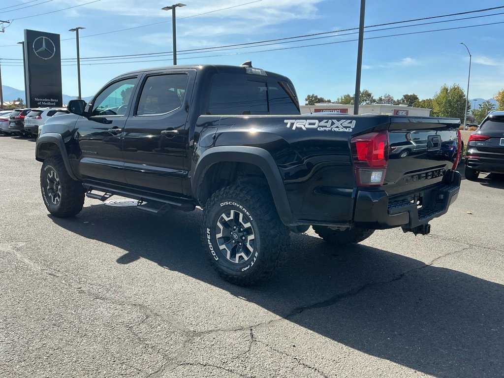 Used 2019 Toyota Tacoma TRD Off-Road AWD/4WD image 6