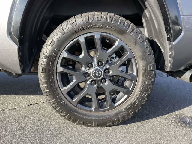 Used 2024 Toyota Tundra Platinum image 9