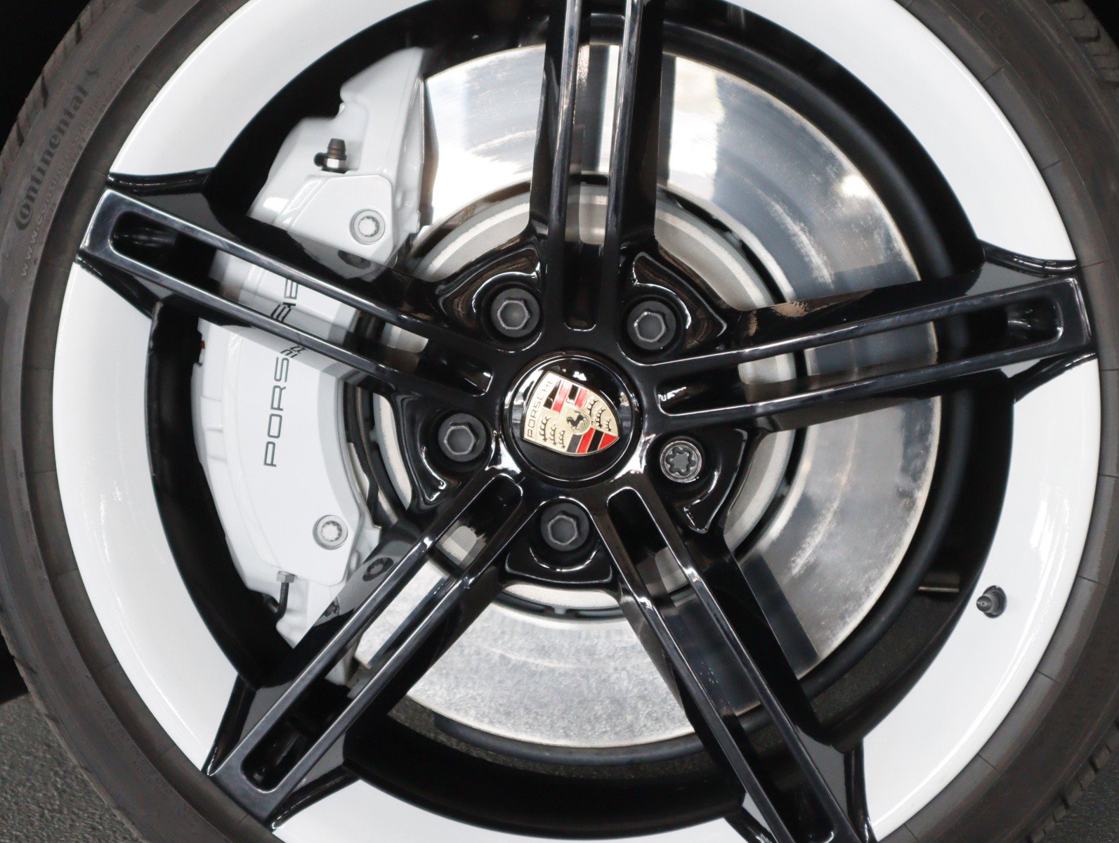 Used 2024 Porsche Taycan 4S image 13