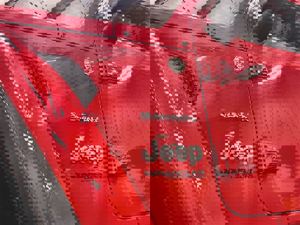 Used 2020 Jeep Wrangler Unlimited Sahara image 11