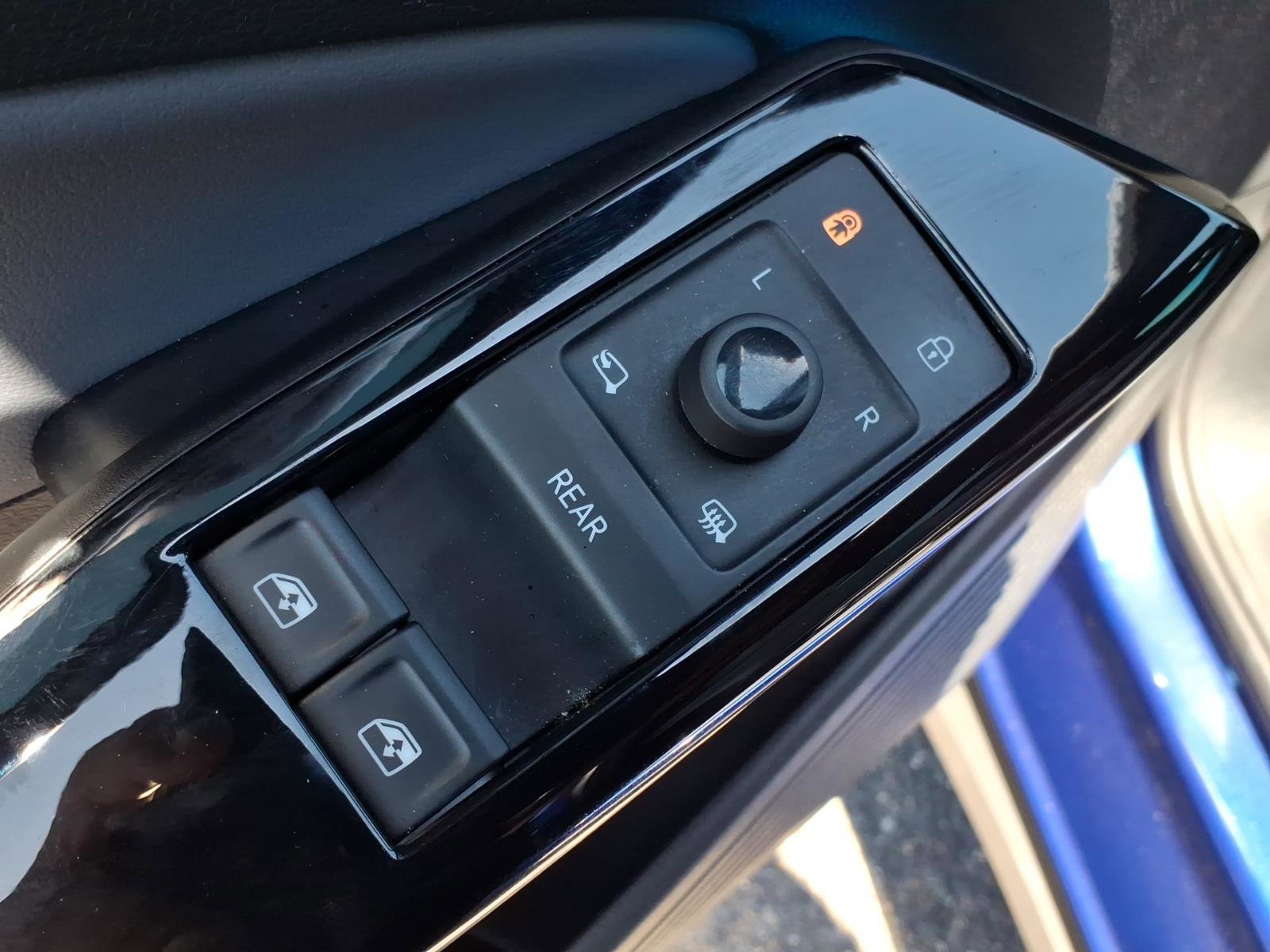 Certified 2021 Volkswagen ID.4 Pro S w/ Gradient Package image 18