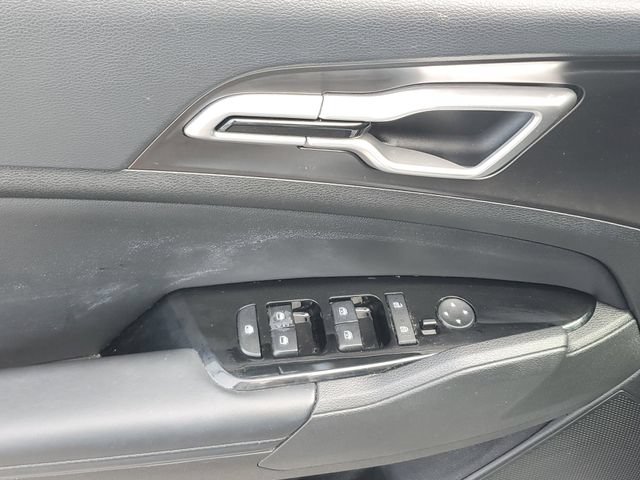 Certified 2023 Kia Sportage EX FWD image 18