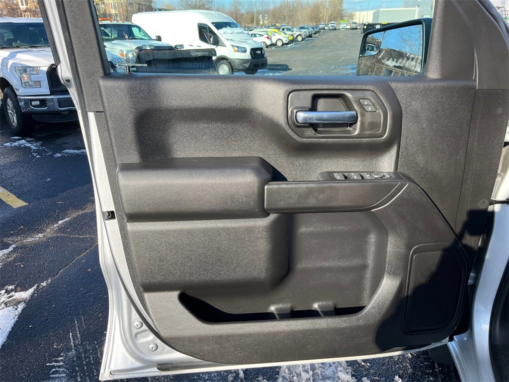 Used 2022 Chevrolet Silverado 1500 Custom image 19