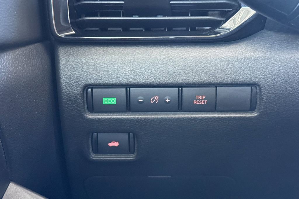 Used 2024 Nissan Sentra SV FWD image 35