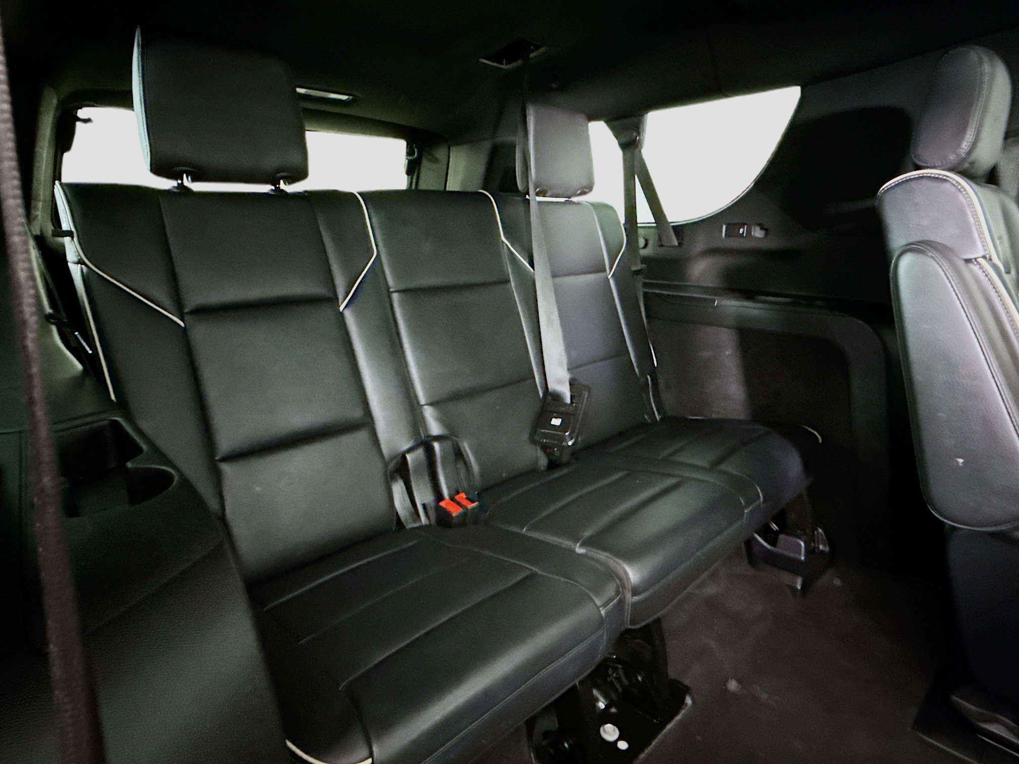 Used 2022 Cadillac Escalade ESV Sport RWD image 31