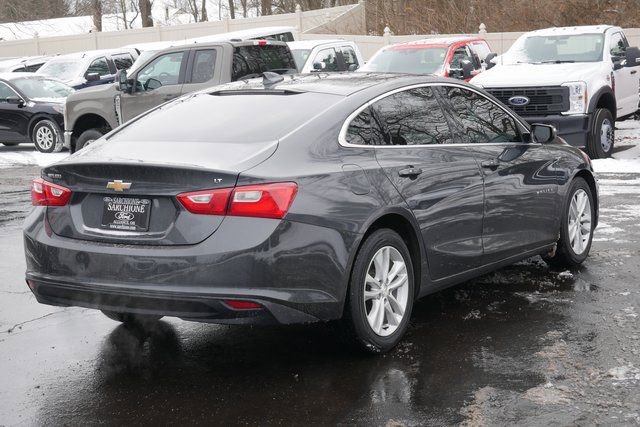 Used 2018 Chevrolet Malibu LT image 9