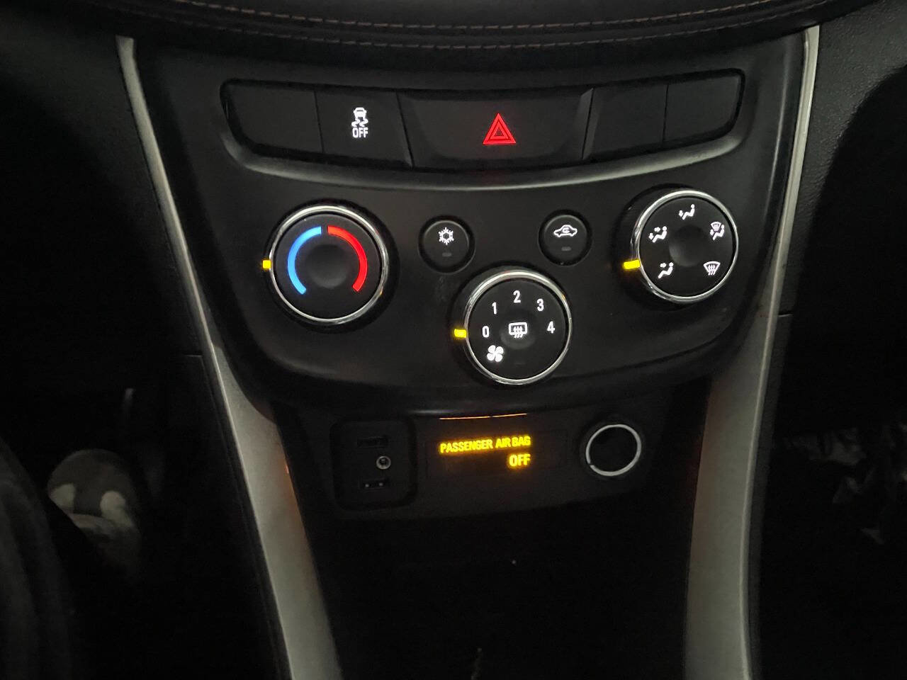 Used 2020 Chevrolet Trax LT image 36