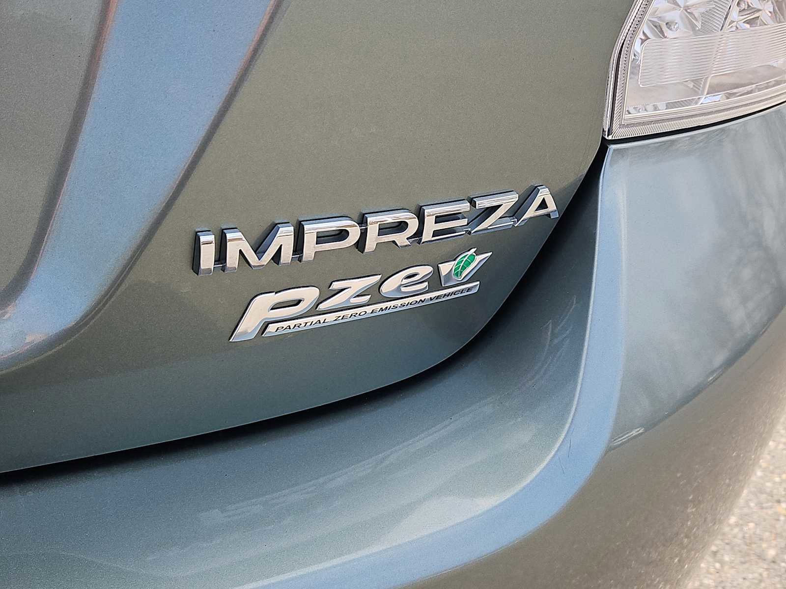 Used 2016 Subaru Impreza 2.0i image 12