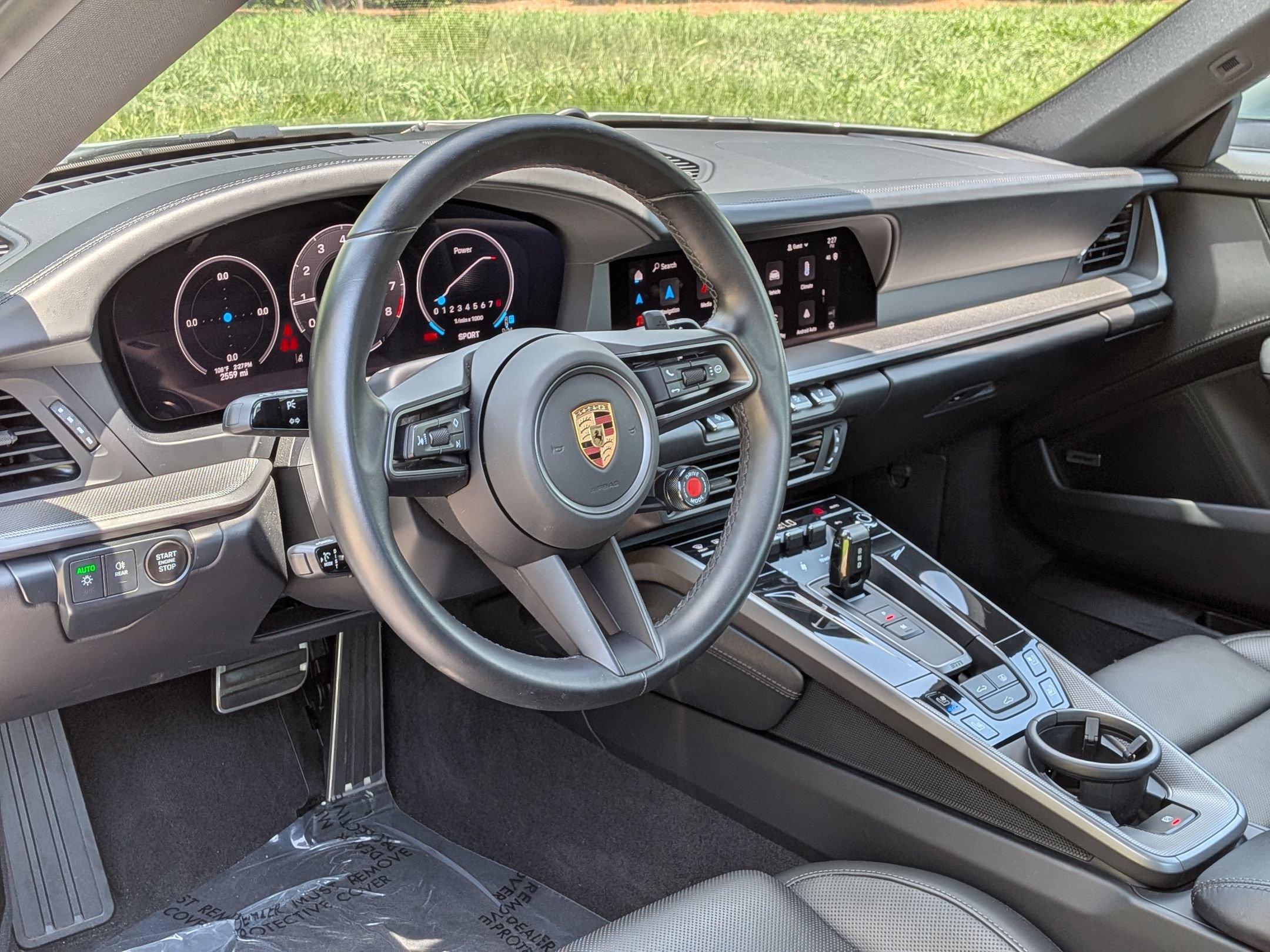 Certified 2025 Porsche 911 Carrera RWD image 4