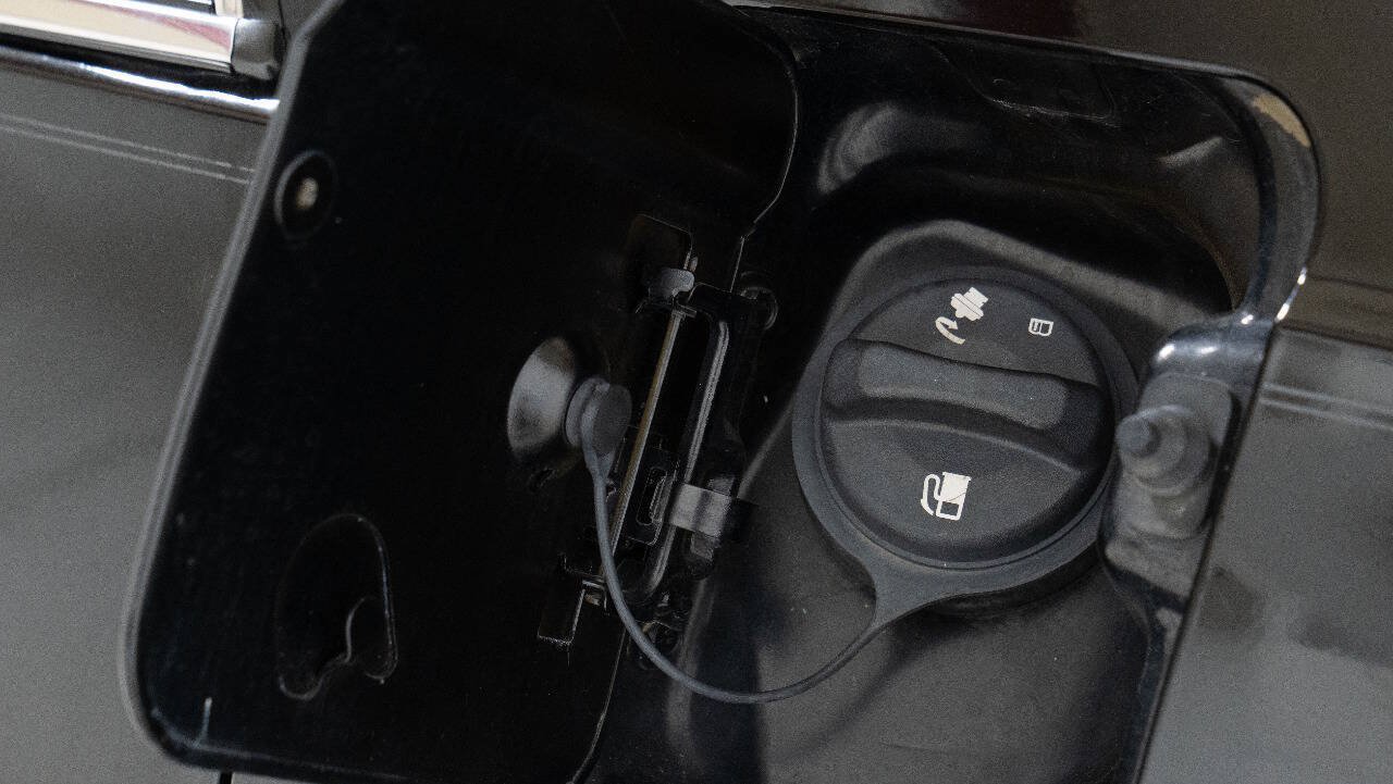 Used 2008 Cadillac DTS Limousine FWD image 22