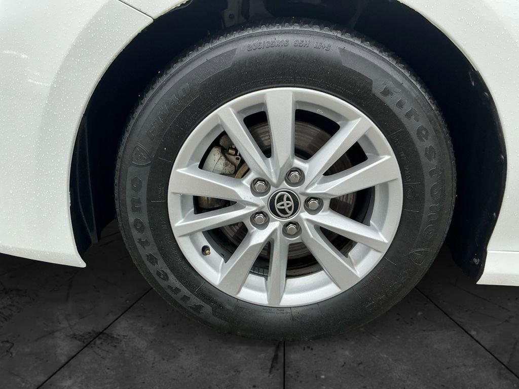 Certified 2025 Toyota Camry LE image 16