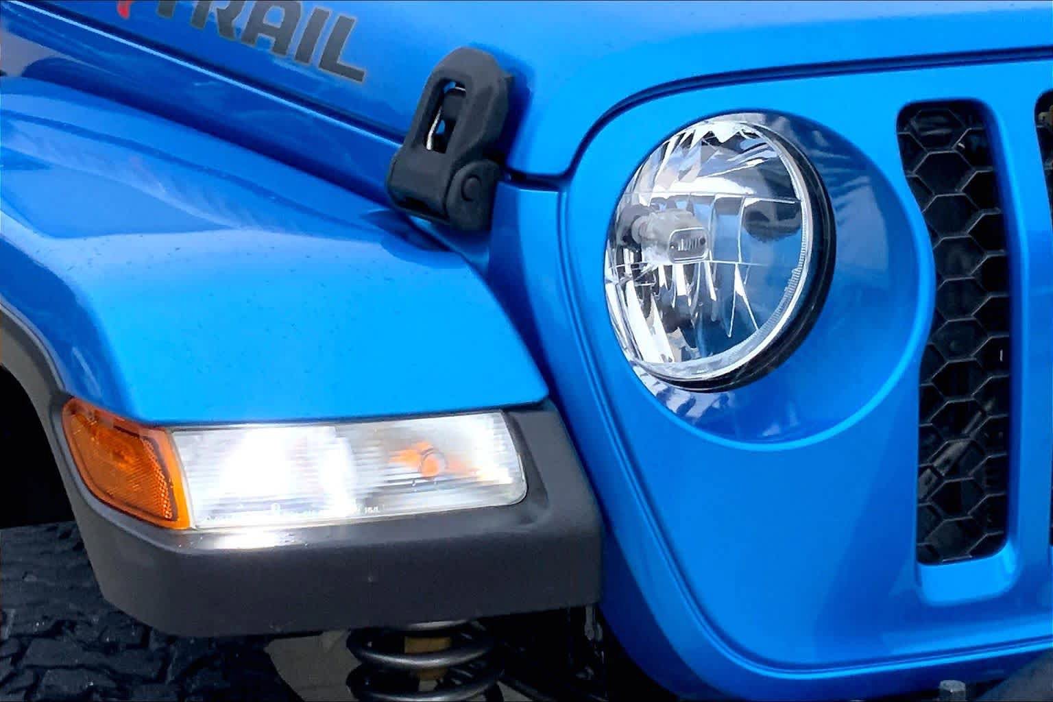Used 2021 Jeep Gladiator Sport AWD/4WD image 26