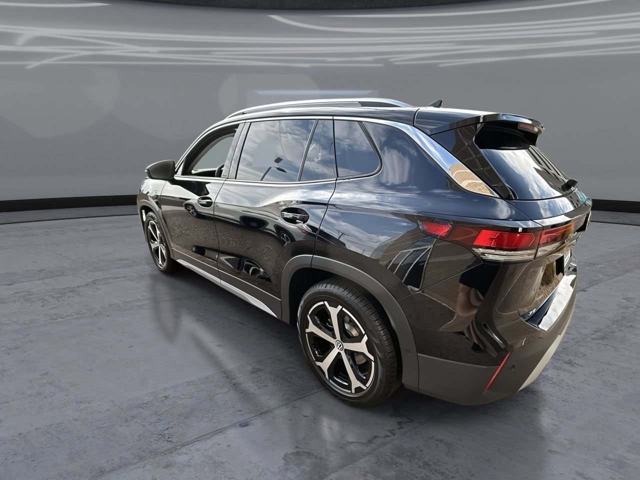 New 2026 Volkswagen Tiguan SE FWD image 4